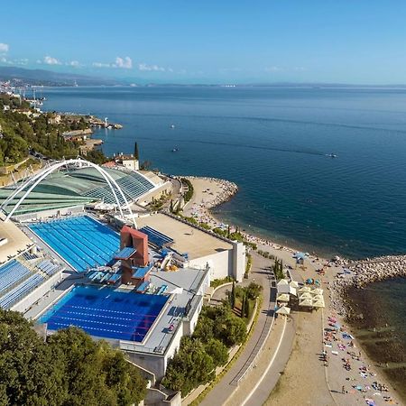 Apartment Rijeka With Sea View Exterior photo