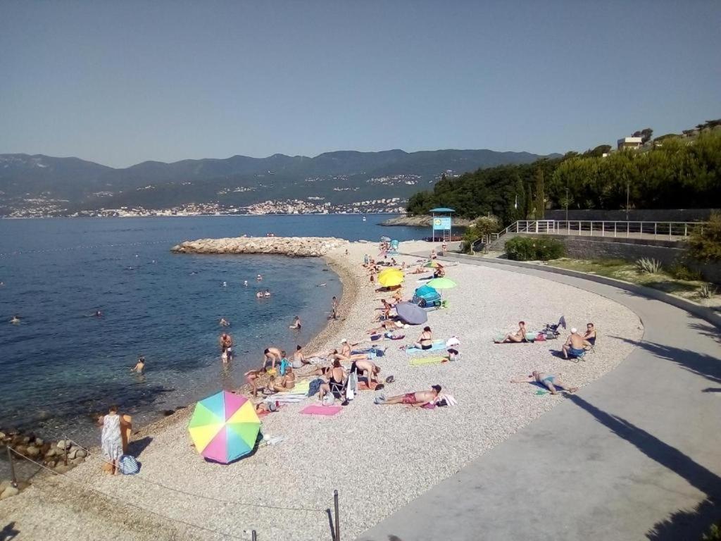 Apartment Rijeka With Sea View Exterior photo